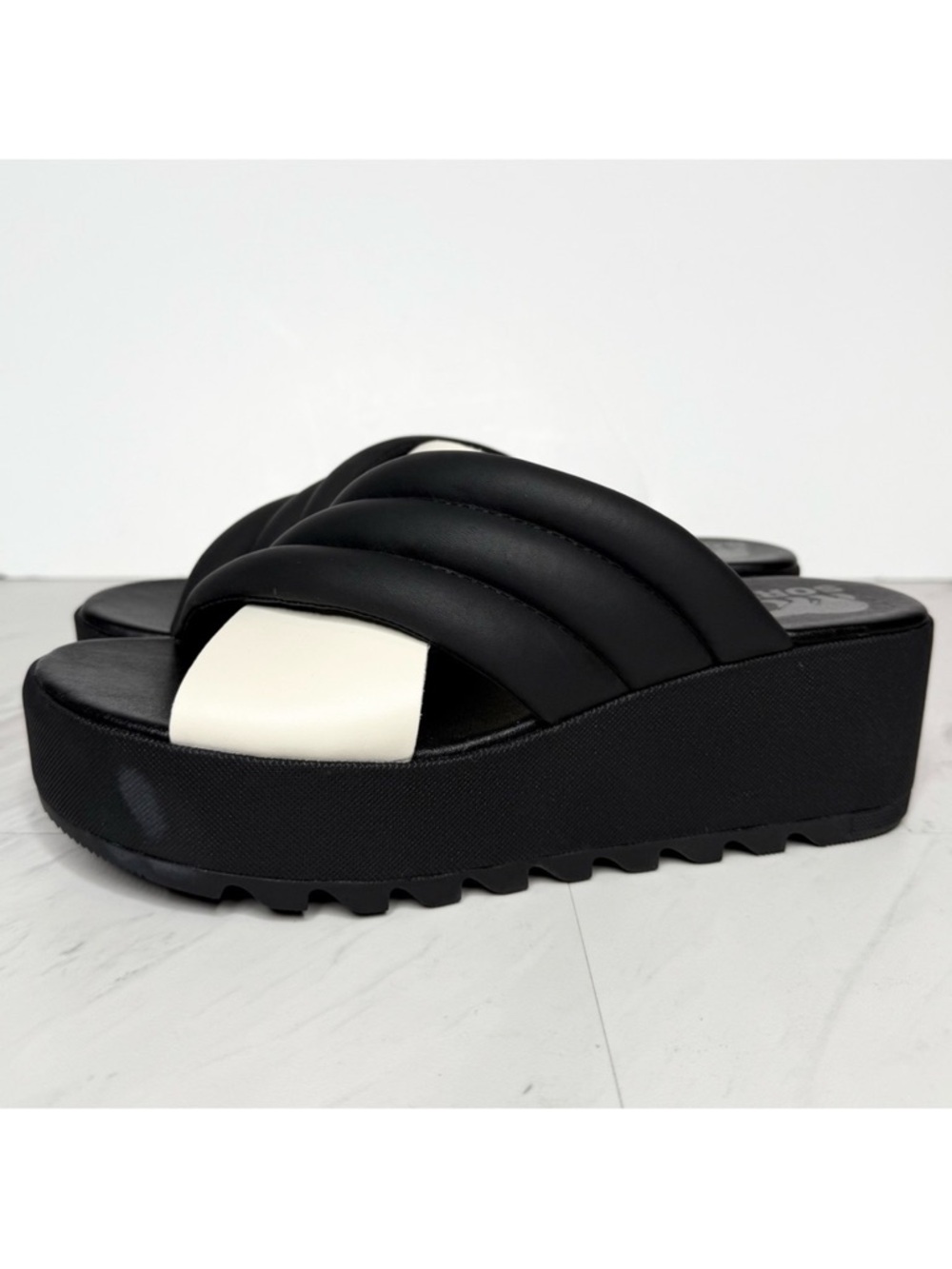 Sorel Cameron Crisscross Flatform Sandal 8 1/2